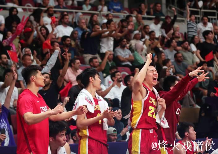 热身赛连胜筑信心 “新老交替”中国男篮蓄力亚洲杯 热身赛连胜筑信心 “新老交替”中国男篮蓄力亚洲杯
